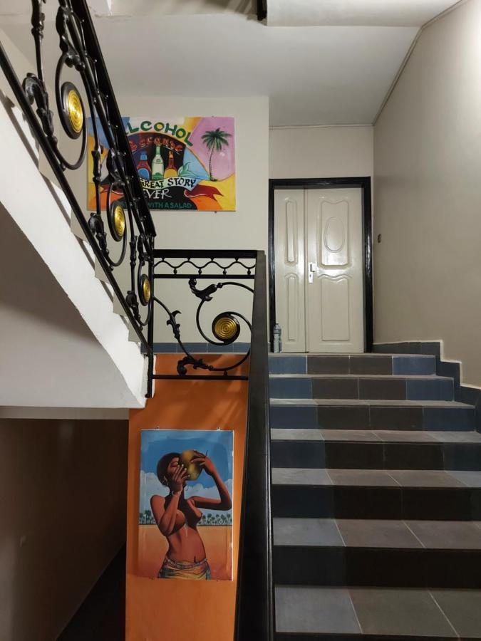 Royal Blue Guest House & Bar Lome Exterior photo